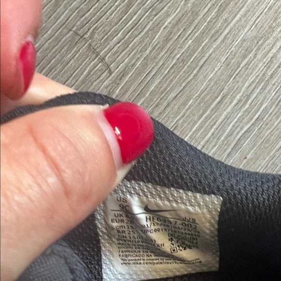 Nike Kids Black and White Air Max Sneakers - Picture 5 of 7